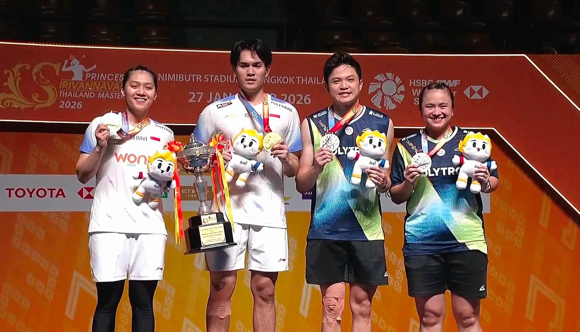 Adnan dan Indah di podium Thailand Masters 2026